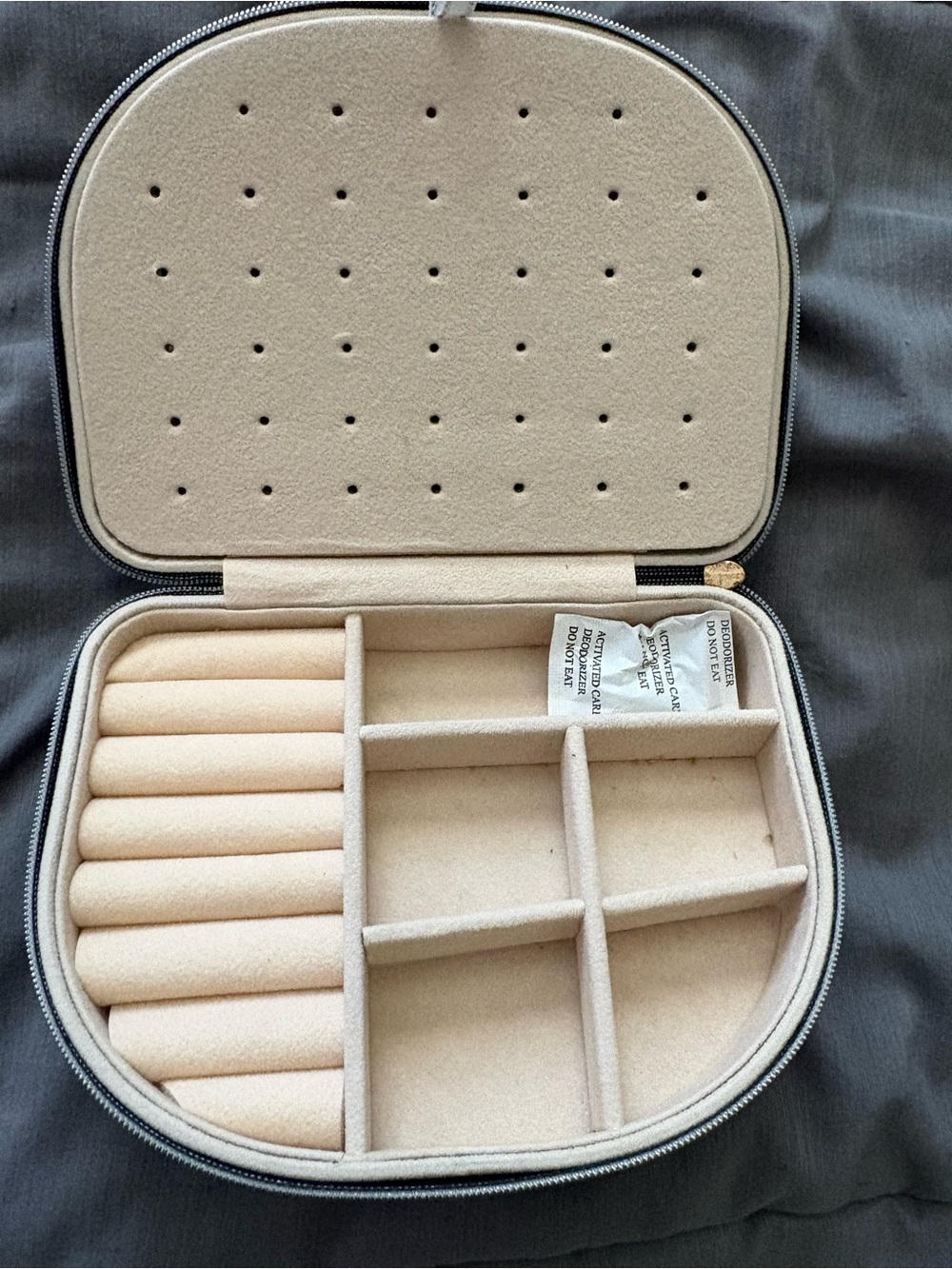 Compact Beige Travel Jewelry Organizer